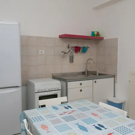 M18 - Marcelli, Trilocale Con Giardino A 50mt Dal Mare *